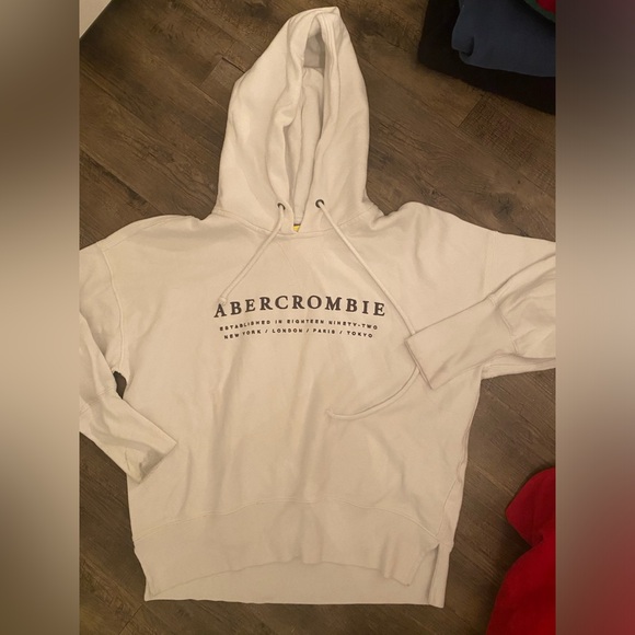 Abercrombie & Fitch Tops - Abercrombie hoodie
